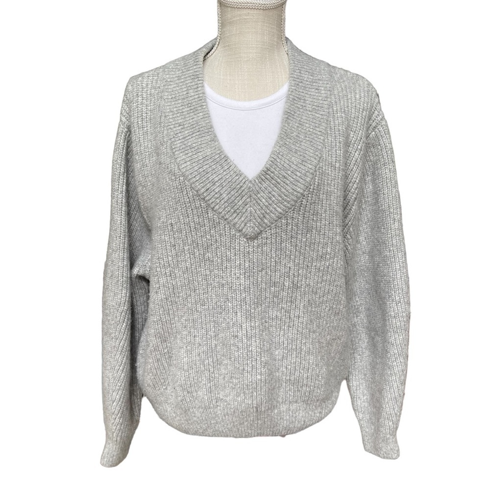 H&M Oversize Wool Blend Gray Knit V-Neck Pullover Sweater Size: L